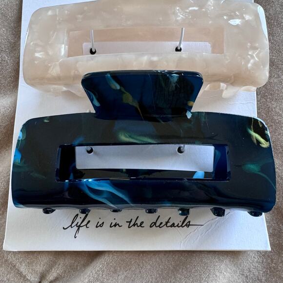 LOFT Claw Hair Clips Set of 2 Large 3.25" NEW Gift for Her 2 Pack - Picture 4 of 6